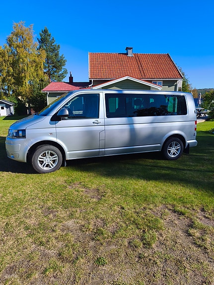 Volkswagen Caravelle 3 of 10