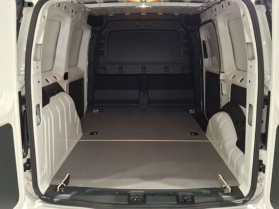 Volkswagen Caddy Maxi 13 of 13