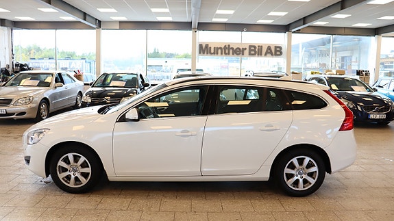 Volvo V60 3 of 17