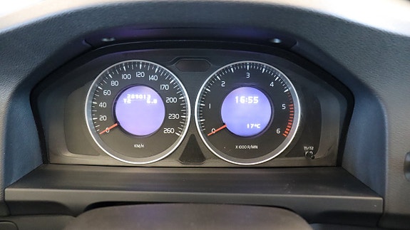 Volvo V60 13 of 17