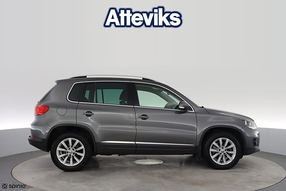 Volkswagen Tiguan 2 of 23