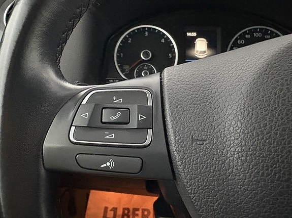 Volkswagen Tiguan 10 of 23