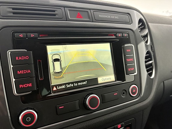 Volkswagen Tiguan 14 of 23
