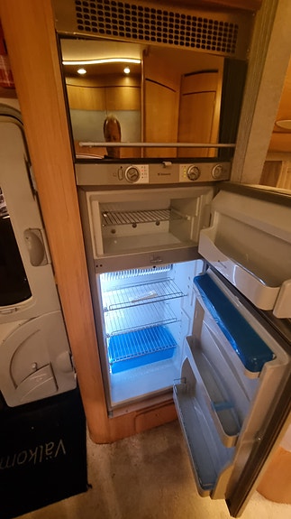 Adria Vision i677 SP 11 of 16
