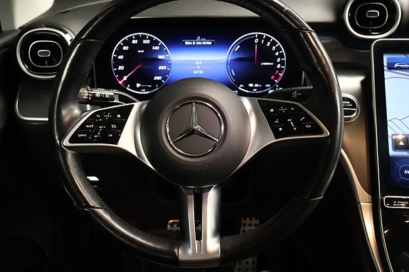 Mercedes-Benz GLC300 e 18 of 25