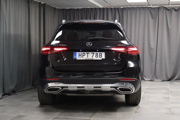 Mercedes-Benz GLC300 e 4 of 25