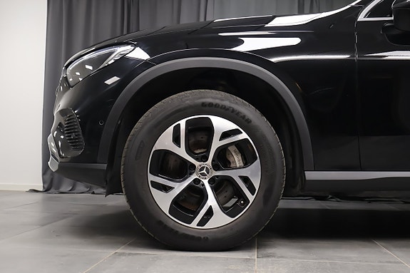 Mercedes-Benz GLC300 e 5 of 25