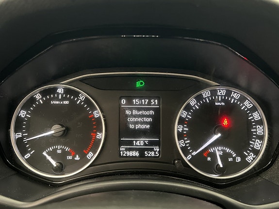 Skoda Octavia 16 of 28
