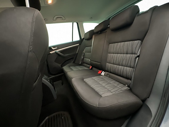 Skoda Octavia 24 of 28