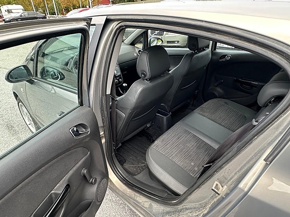 Opel Corsa 9 of 10