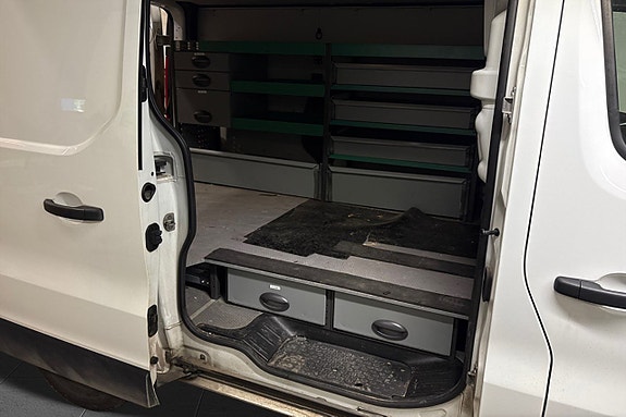 Renault Trafic 6 of 8