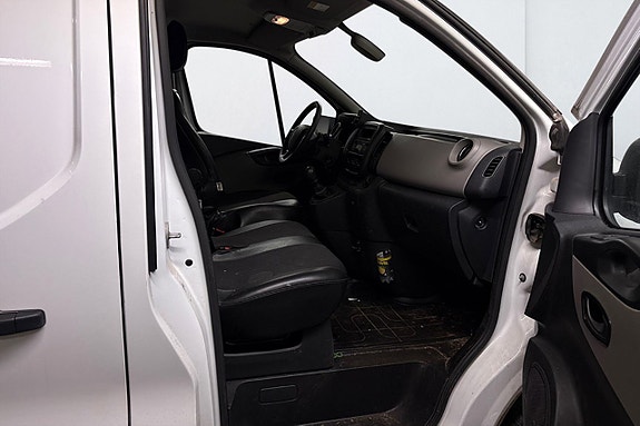 Renault Trafic 5 of 8