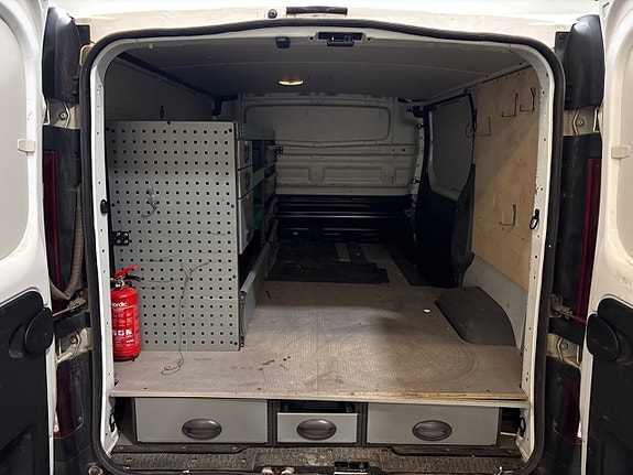 Renault Trafic 7 of 8