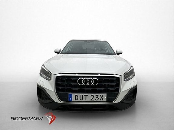Audi Q2 2 of 28