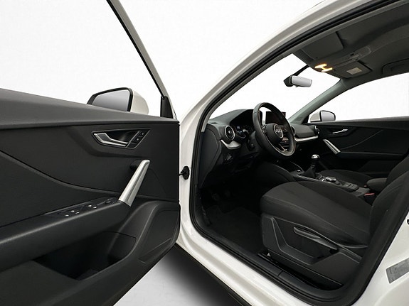 Audi Q2 10 of 28