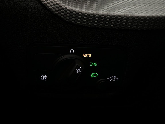 Audi Q2 28 of 28