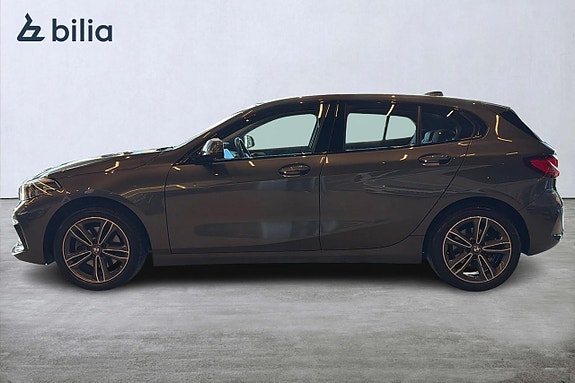 BMW 118i 7 of 19