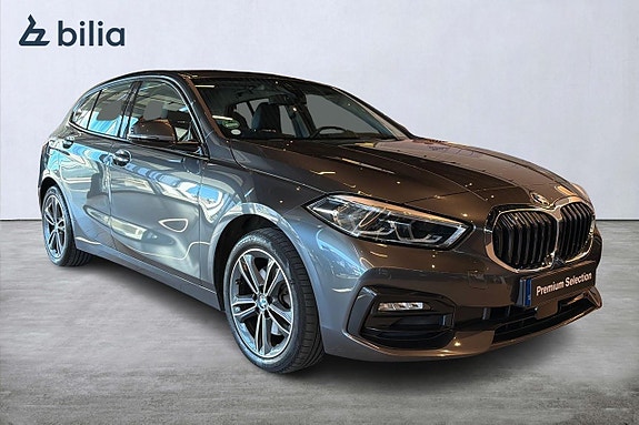 BMW 118i 2 of 19