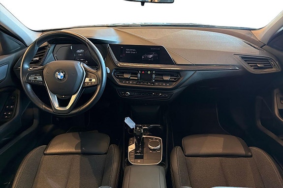 BMW 118i 11 of 19