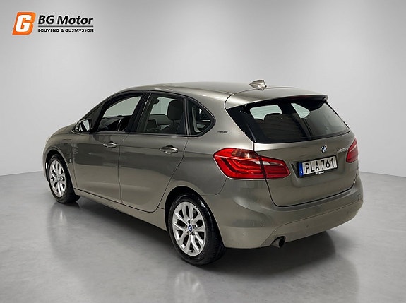 BMW 225xe 6 of 20
