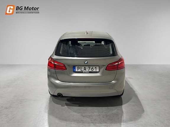BMW 225xe 5 of 20