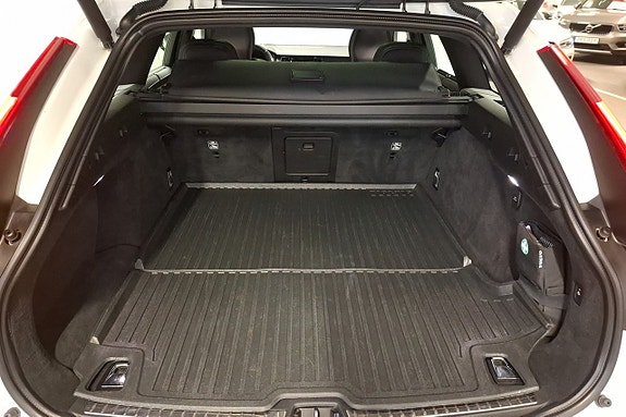 Volvo V90 24 of 26