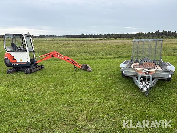 Grävmaskin Kubota KX41-3V med skopor och tran 2 of 6