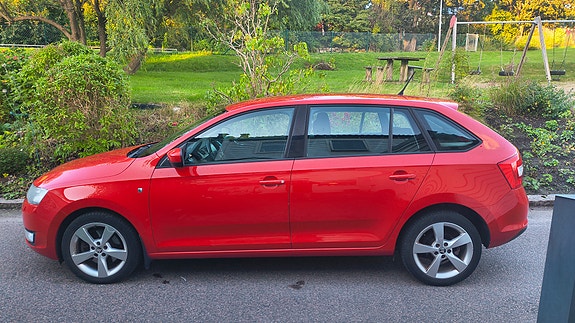 Skoda Rapid Spaceback 2 of 6