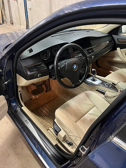 BMW 525d 6 of 9