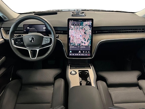 Volvo EX90 12 of 27