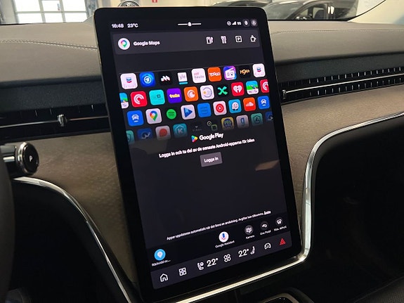 Volvo EX90 17 of 27