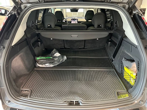 Volvo EX90 23 of 27