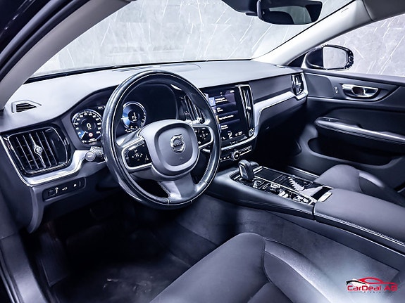 Volvo V60 11 of 30
