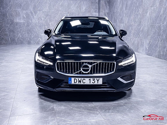 Volvo V60 2 of 30