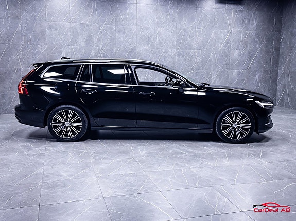 Volvo V60 8 of 30