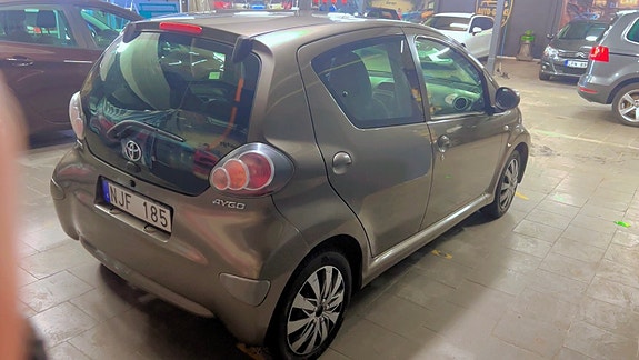 Toyota Aygo 3 of 7