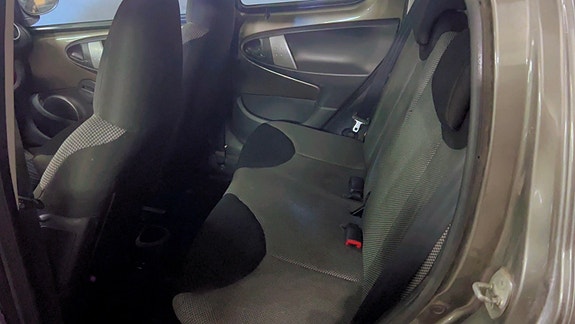 Toyota Aygo 7 of 7