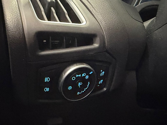 Ford Focus 13 of 18