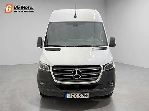 Mercedes-Benz Sprinter 319 2 of 19