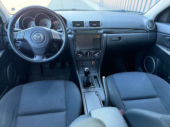 Mazda 3 7 of 10
