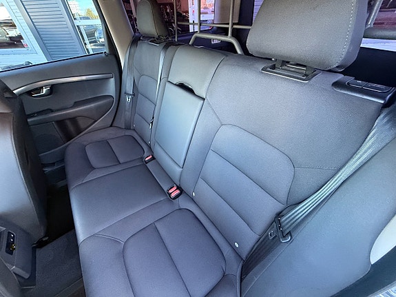 Volvo XC70 10 of 15