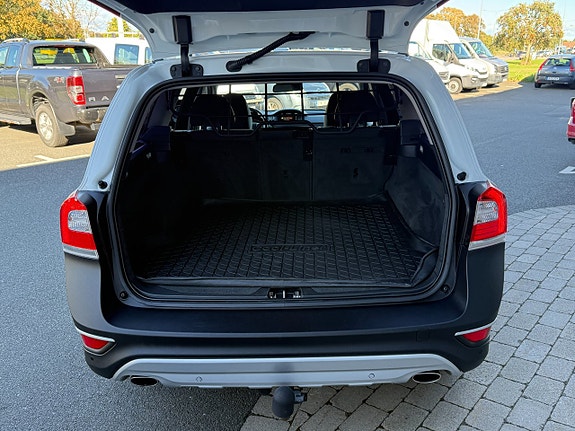 Volvo XC70 6 of 15