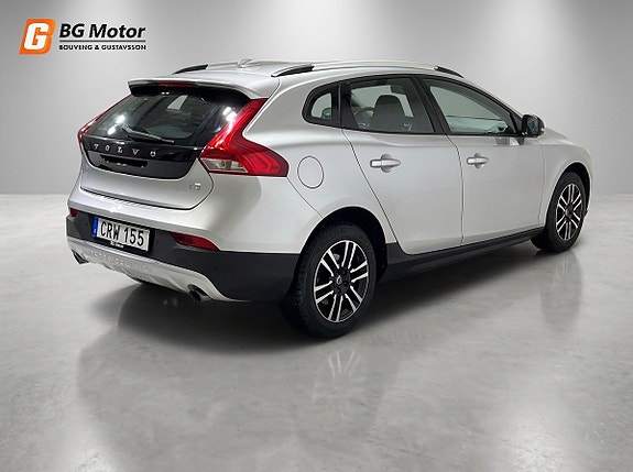 Volvo V40 Cross Country 4 of 20