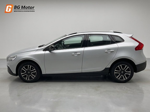 Volvo V40 Cross Country 7 of 20