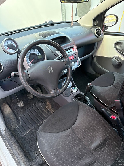 Peugeot 107 6 of 7
