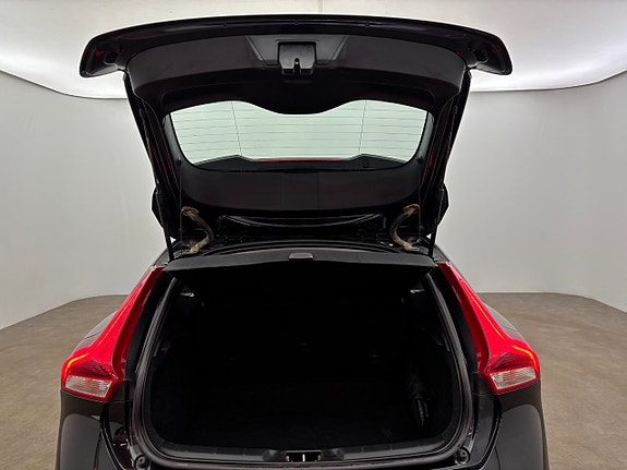 Volvo V40 10 of 23