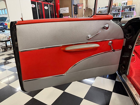 Chevrolet Bel Air 15 of 27