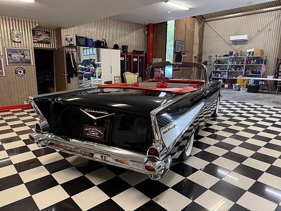 Chevrolet Bel Air 7 of 27