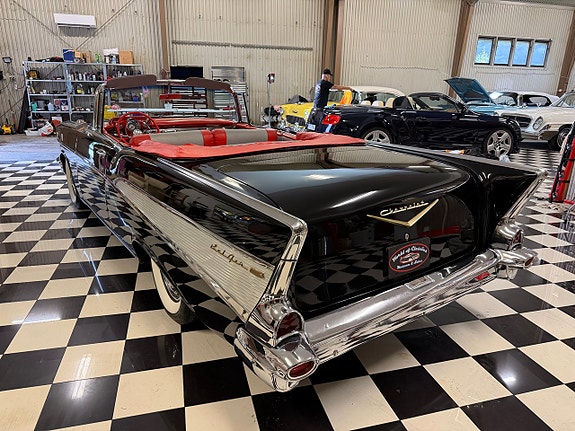 Chevrolet Bel Air 9 of 27