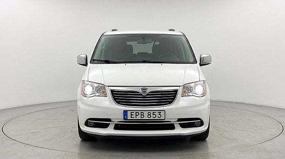 Lancia Voyager 2 of 27